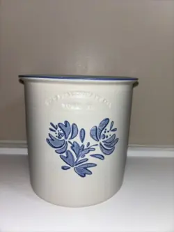 VINTAGE PFALTZGRAFF YORKTOWNE STONEWARE CROCK 6