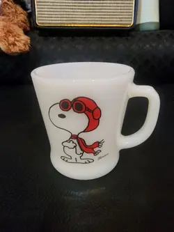 FIRE-KING PEANUTS SNOOPY