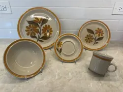 VINTAGE DISHES DINNER