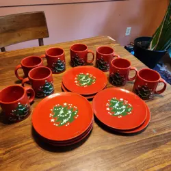 PLATES CHRISTMAS TREE