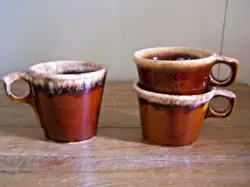 TEA MUGS OVEN