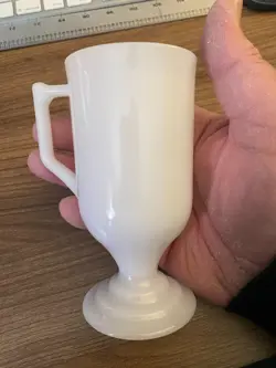 GLASS SOLID WHITE