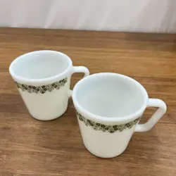 LOT OF 2 VINTAGE PYREX SPRING BLOSSOM CRAZY DAISY D-HANDLE COFFEE MUGS CUPS