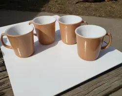 BEIGE WHITE MILK