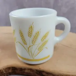 VINTAGE WHEAT PATTERN MILK GLASS CUP MUG WHITE YELLOW COTTAGE RETRO FARMHOUSE