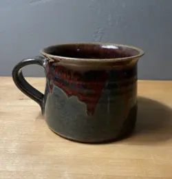 GLAZE POTTERY MUGS