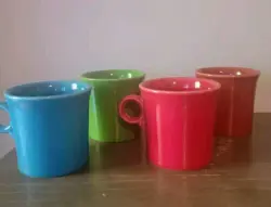 VINTAGE FIESTAWARE SET