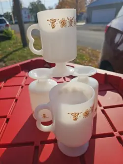 SET OF 4 ~ VINTAGE PYREX ~ BUTTERFLY GOLD ~ PEDESTAL FOOTED COFFEE CUPS