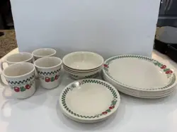 PC DINNERWARE SET