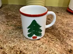 VINTAGE PFALTZGRAFF MARIMEKKO CHRISTMAS TREE MUG RED RIM USA