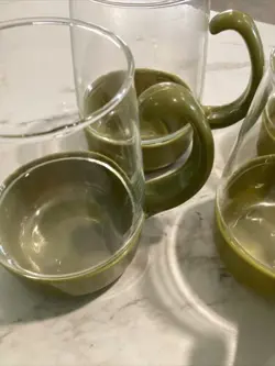 AVOCADO GREEN PLASTIC