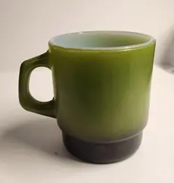 ANCHOR HOCKING FIRE KING MILK GLASS GREEN & BLACK COFFEE MUG CUP VINTAGE