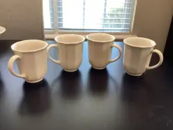 VINTAGE SET OF 4 PFALTZGRAFF HERITAGE WHITE 4