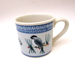 VINTAGE HARTSTONE POTTERY CHICKADEE AND PINE COFFEE MUG CUP MADE IN USA RARE