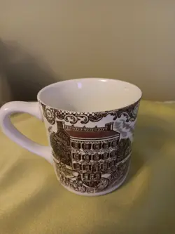 HERITAGE HALL MUG