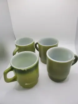 LOT OF 4 VINTAGE ANCHOR HOCKING FIRE KING GLASS MUGS