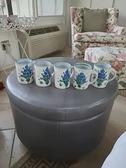 BOUQUET COFFEE MUGS