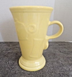 CUP VINTAGE PEDESTAL