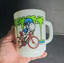 VTG 1958 ANCHOR HOCKING FIRE KING SNOOPY PEDAL POWER MILK GLASS COFFEE MUG VGC