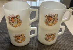 VINTAGE SET OF 4 FIRE KING ESSO TONY THE TIGER MILK GLASS COFFEE MUG D HANDLE