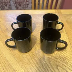 BLACK GLASS TEA