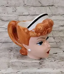 LADY HEAD MUG