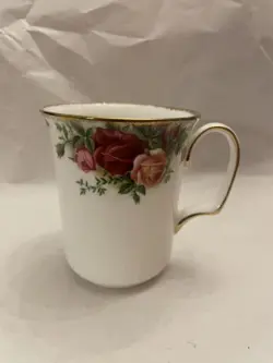 ROSES BEAKER MUG