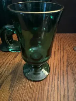 PEDESTAL GLASS MUGS