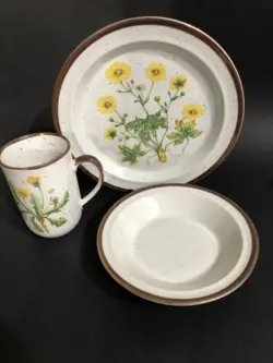 POTTERY PIECES