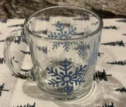 WHITE SNOWFLAKE GLASS