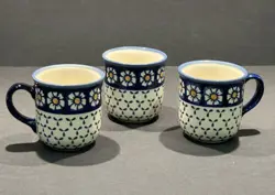 MUGS DAISY *BOLESLAWIEC*