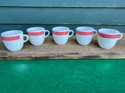 CUP RED LAUREL