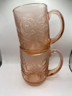 DEPRESSION GLASS ROSE