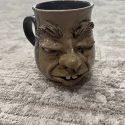VINTAGE HANDMADE POTTERY 3D FUNNY UGLY MEAN FACE BIG NOSE SILLY COFFEE CUP MUG