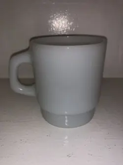 VTG ANCHOR HOCKING FIRE KING WHITE MILK GLASS STACKABLE COFFEE CUP MUG D HANDLE