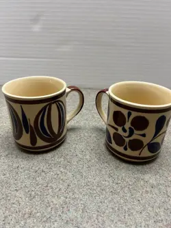 FLORAL/LEAF PATTERN