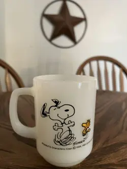 VINTAGE FIRE KING MILK GLASS SNOOPY AT TIMES LIFE IS PURE JOY MUG