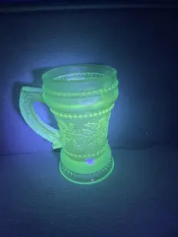 CARNIVAL GLASS URANIUM