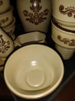 VILLAGE STONEWARE SET