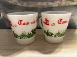 SET OF 2 VINTAGE HAZEL ATLAS TOM & JERRY MILK GLASS EGGNOG CUPS MUGS GRANNY NICE