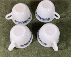 OF COFFEE/TEA CUPS