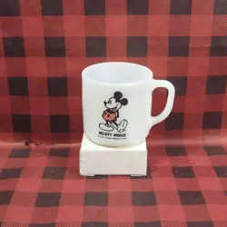 GLASS WALT DISNEY
