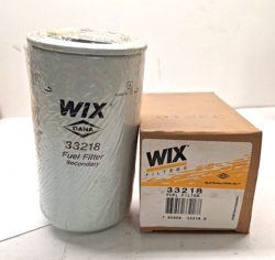 NOS WIX FUEL FILTER 33218