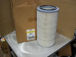 WIX GENUINE NOS AIR FILTER 42676
