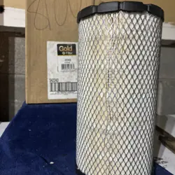 2243 NAPA WIX 42243 GOLD AIR FILTER