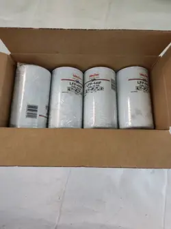 LFP440F - LUBERFINER FUEL FILTER - WIX 33352 - LOT OF 4