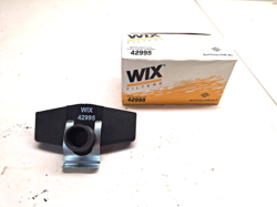 NOS WIX AIR FILTER 42995