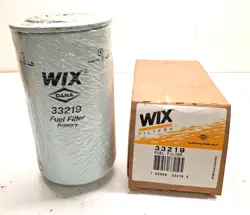 NOS WIX FUEL FILTER 33219
