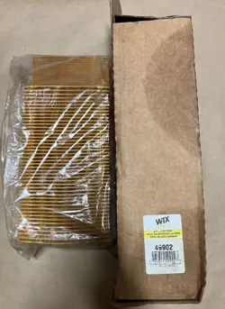 NEW NOS WIX AIR FILTER 49902