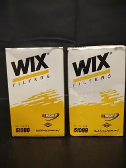 2 BOXES WIX 51088 OIL FILTERS FAST SHIPPING ️️